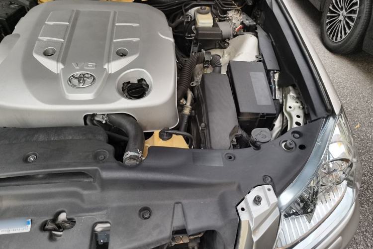 Used Toyota Crown 2010 2.5L Royal Leather Sunroof Edition Engine Bay Left