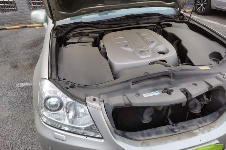 Used Toyota Crown 2010 2.5L Royal Leather Sunroof Navigation Edition Engine Bay Right