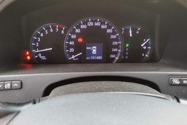 Used Toyota Crown 2010 2.5L Royal Leather Sunroof Navigation Edition Odometer Close Up