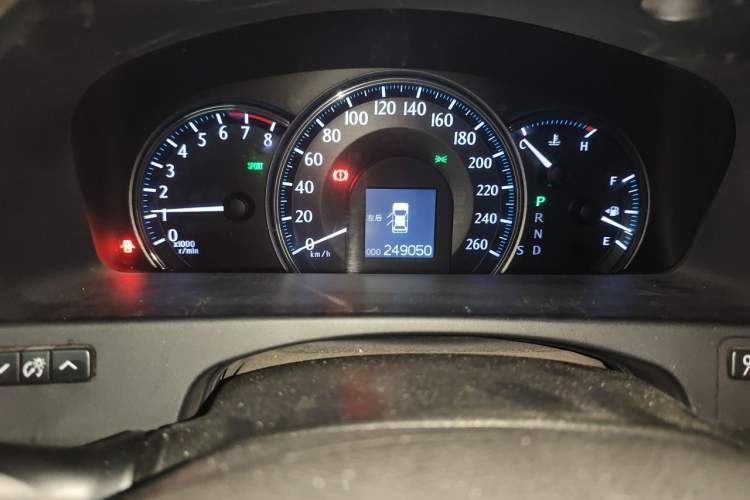 Used Toyota Crown 2010 2.5L Royal Leather Sunroof Navigation Edition Odometer Close Up