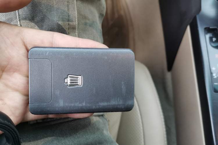 Used Toyota Crown 2010 2.5L Royal Leather Sunroof Navigation Edition Vehicle Key