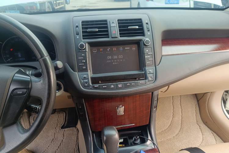 Used Toyota Crown 2010 2.5L Royal Leather Sunroof Edition Audio And AC Panel