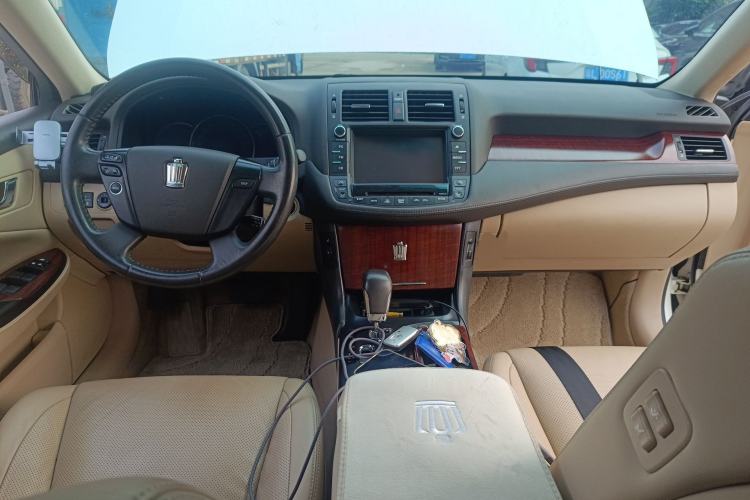 Used Toyota Crown 2010 2.5L Royal Leather Sunroof Edition Center Console