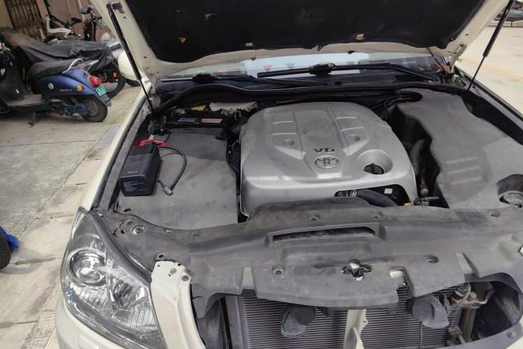Used Toyota Crown 2010 2.5L Royal Leather Sunroof Navigation Edition Engine Bay Right