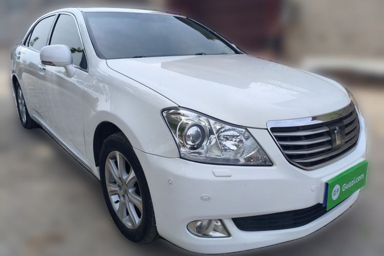 Used Toyota Crown 2010 4.3L Royal Saloon VIP Front Right 45 Deg
