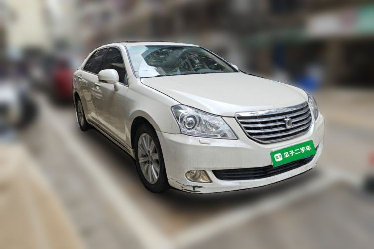 Used Toyota Crown 2010 2.5L Royal Leather Sunroof Navigation Edition Front Right 45 Deg