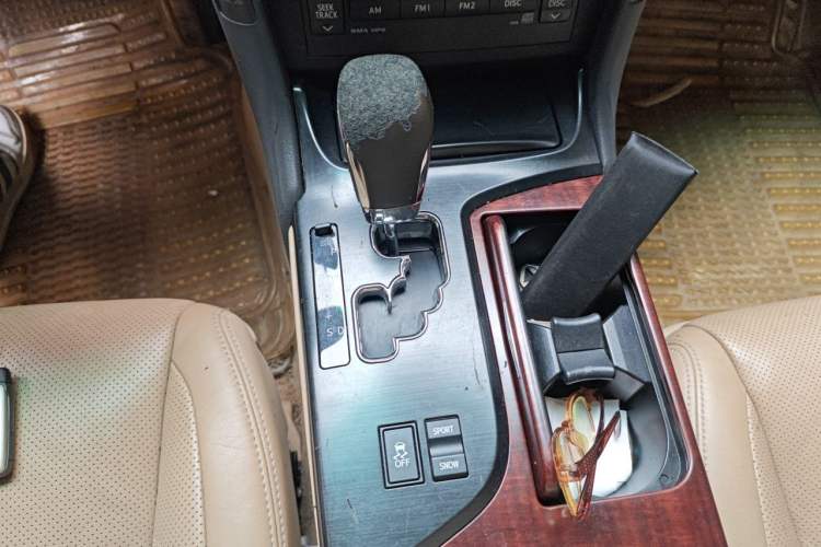 Used Toyota Crown 2010 2.5L Royal Leather Sunroof Navigation Edition Gear Lever