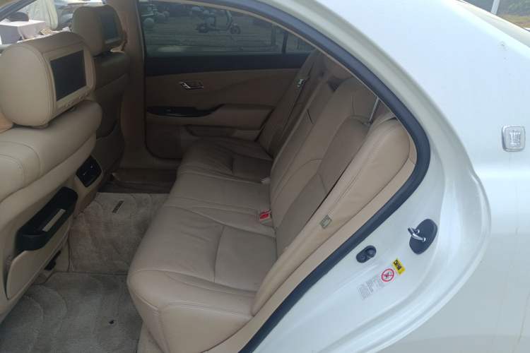 Used Toyota Crown 2010 2.5L Royal Leather Sunroof Edition Left Rear Seat