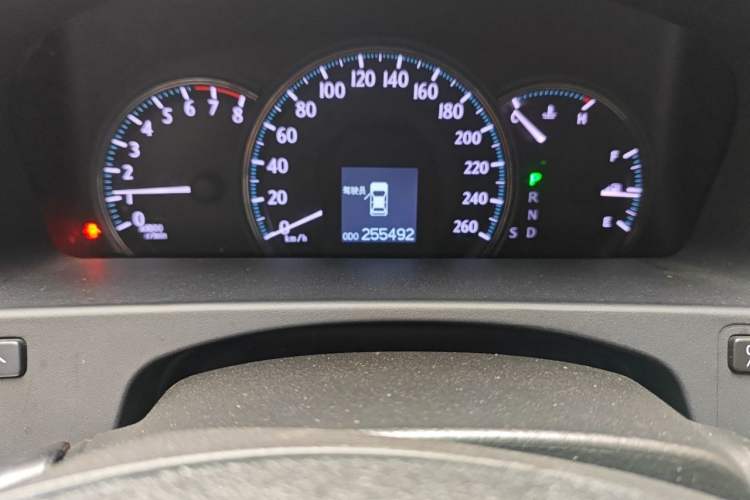 Used Toyota Crown 2010 2.5L Royal Leather Sunroof Navigation Edition Odometer Close Up