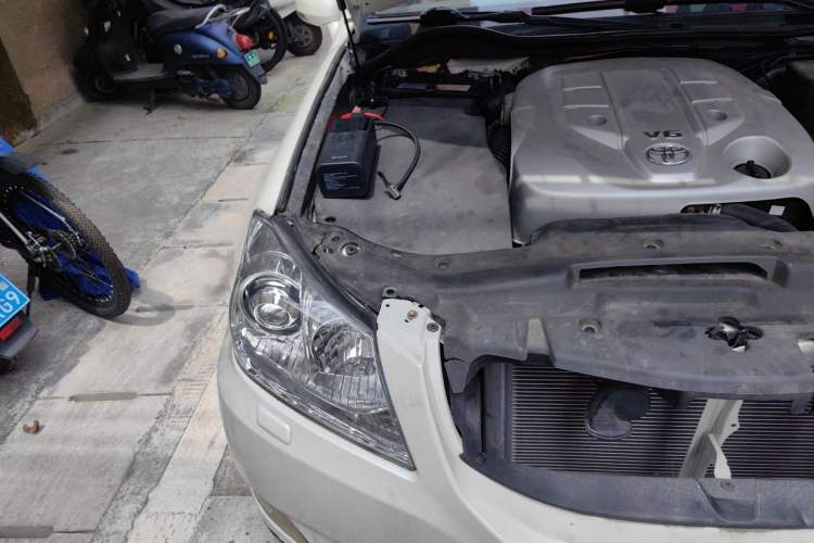 Used Toyota Crown 2010 2.5L Royal Leather Sunroof Navigation Edition Right Front Headlight