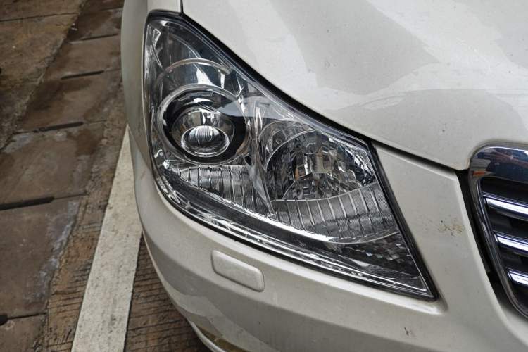 Used Toyota Crown 2010 2.5L Royal Leather Sunroof Navigation Edition Right Front Headlight