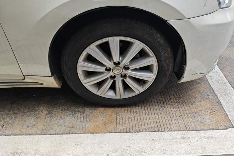 Used Toyota Crown 2010 2.5L Royal Leather Sunroof Navigation Edition Right Front Wheel Hub