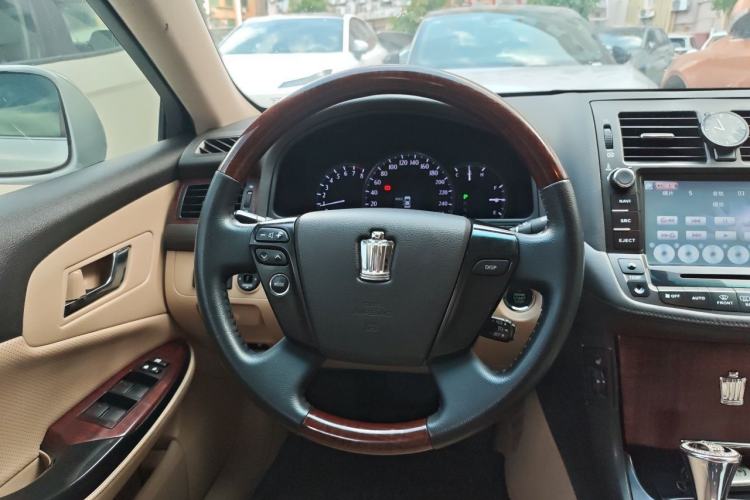 Used Toyota Crown 2010 2.5L Royal Leather Sunroof Edition Steering Wheel