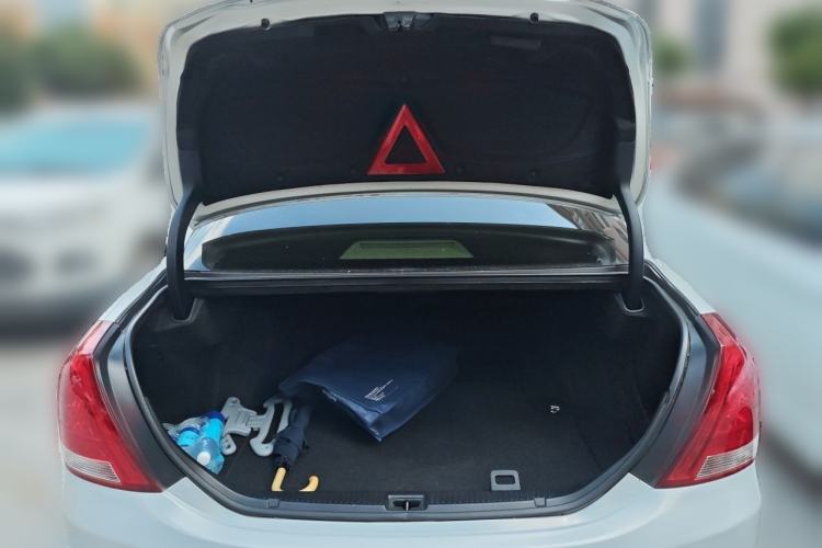 Used Toyota Crown 2010 2.5L Royal Leather Sunroof Edition Trunk