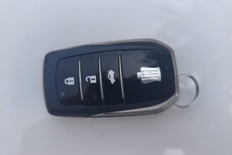 Used Toyota Crown 2010 4.3L Royal Saloon VIP Vehicle Key