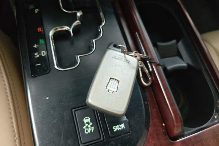 Used Toyota Crown 2010 2.5L Royal Leather Sunroof Edition Vehicle Key