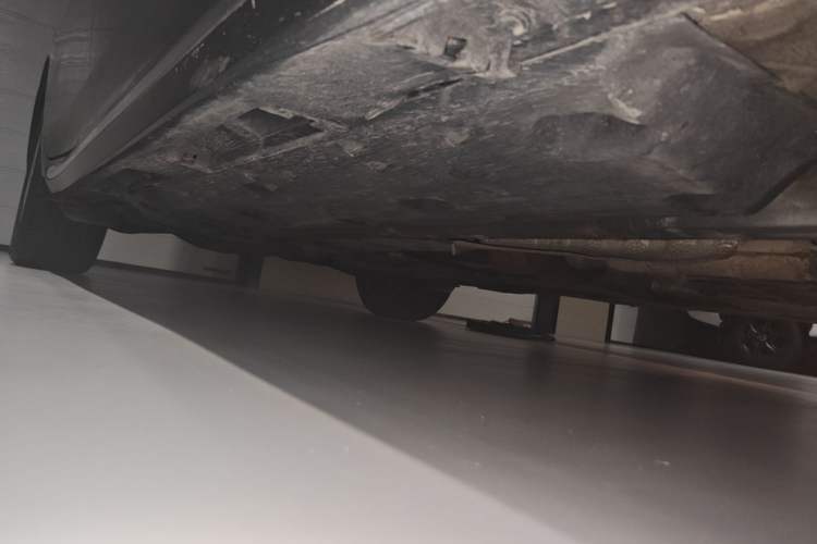 Used Toyota Crown 2011 2.5L Royal Special Edition with Leather and Sunroof Chassis Front Right
