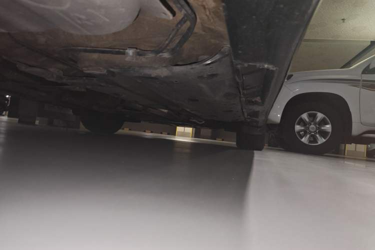 Used Toyota Crown 2011 2.5L Royal Special Edition with Leather and Sunroof Chassis Rear Right
