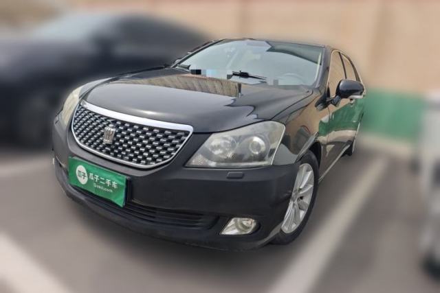 Used Toyota Crown 2011 2.5L Royal Special Edition with Leather and Sunroof