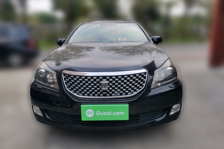 Used Toyota Crown 2011 2.5L Royal Special Edition with Leather and Sunroof Front