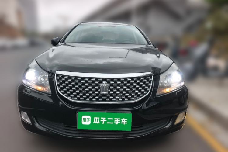 Used Toyota Crown 2011 2.5L Royal Special Edition with Leather and Sunroof Front
