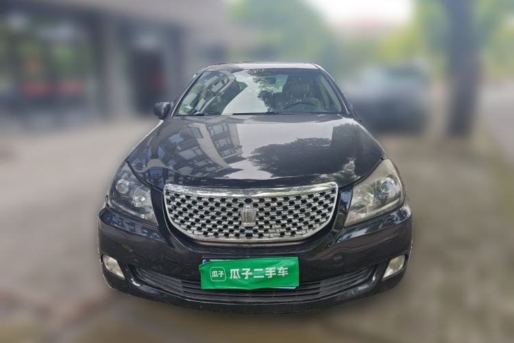 Used Toyota Crown 2011 2.5L Royal Special Edition with Leather and Sunroof Front