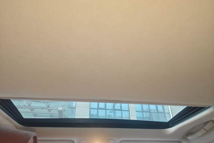 Used Toyota Crown 2011 2.5L Royal Special Edition with Leather and Sunroof Headliner