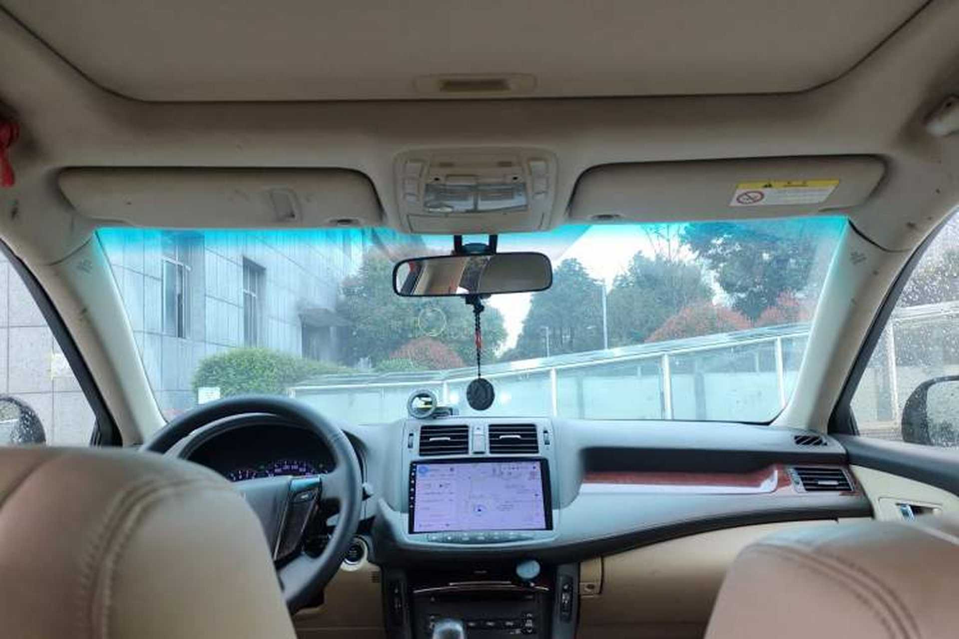 Used Toyota Crown 2011 2.5L Royal Special Edition with Leather and Sunroof Headliner