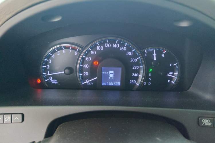 Used Toyota Crown 2011 2.5L Royal Special Edition with Leather and Sunroof Instrument Cluster