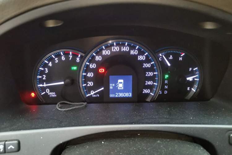 Used Toyota Crown 2011 2.5L Royal Special Edition with Leather and Sunroof Instrument Cluster
