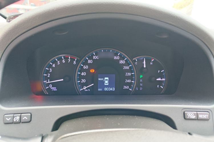 Used Toyota Crown 2011 2.5L Royal Special Edition with Leather and Sunroof Instrument Cluster
