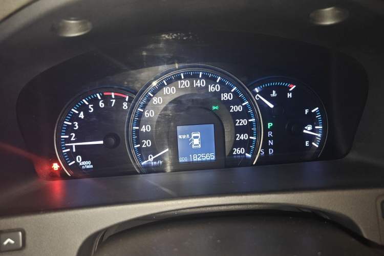 Used Toyota Crown 2011 2.5L Royal Special Edition with Leather and Sunroof Instrument Cluster