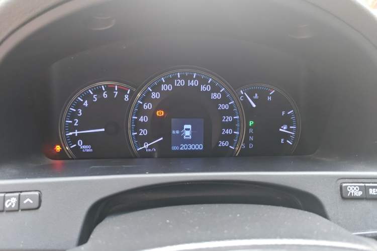 Used Toyota Crown 2011 2.5L Royal Special Edition with Leather and Sunroof Instrument Cluster