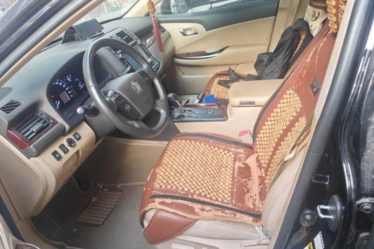 Used Toyota Crown 2011 2.5L Royal Special Edition with Leather and Sunroof Left Front Seat