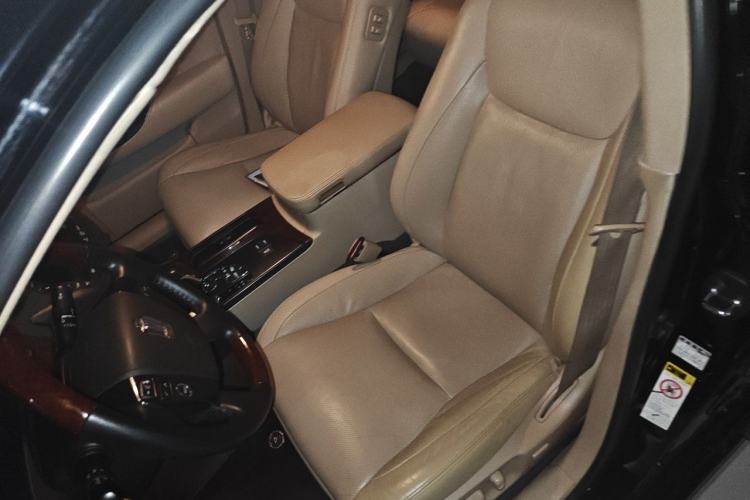 Used Toyota Crown 2011 2.5L Royal Special Edition with Leather and Sunroof Left Front Seat