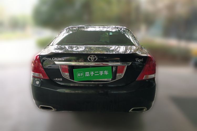 Used Toyota Crown 2011 2.5L Royal Special Edition with Leather and Sunroof Rear