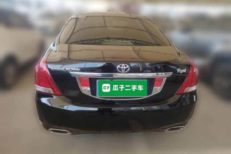 Used Toyota Crown 2011 2.5L Royal Special Edition with Leather and Sunroof Rear