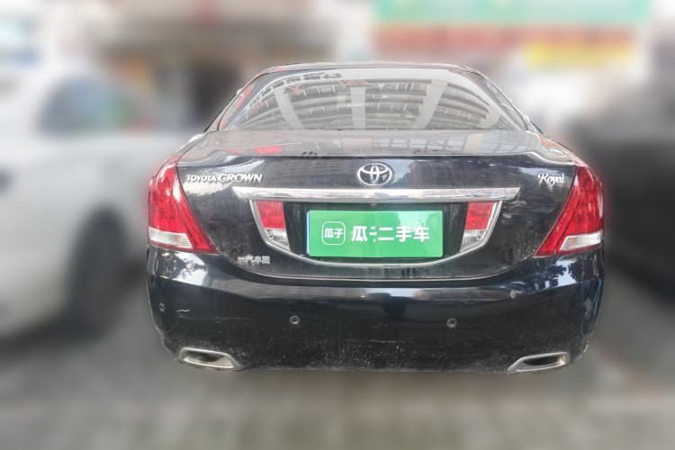 Used Toyota Crown 2011 2.5L Royal Special Edition with Leather and Sunroof Rear