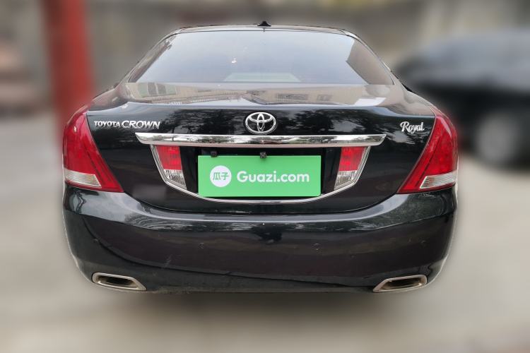 Used Toyota Crown 2011 2.5L Royal Special Edition with Leather and Sunroof Rear