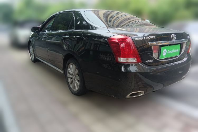 Used Toyota Crown 2011 2.5L Royal Special Edition with Leather and Sunroof Rear Left 45 Deg