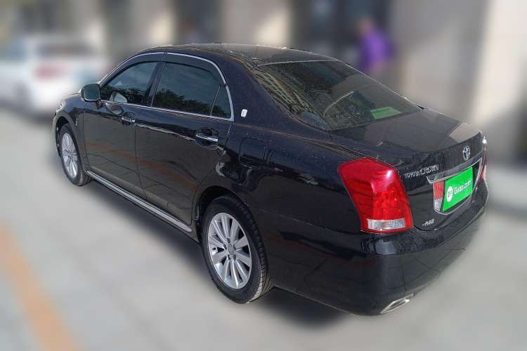 Used Toyota Crown 2011 2.5L Royal Special Edition with Leather and Sunroof Rear Left 45 Deg