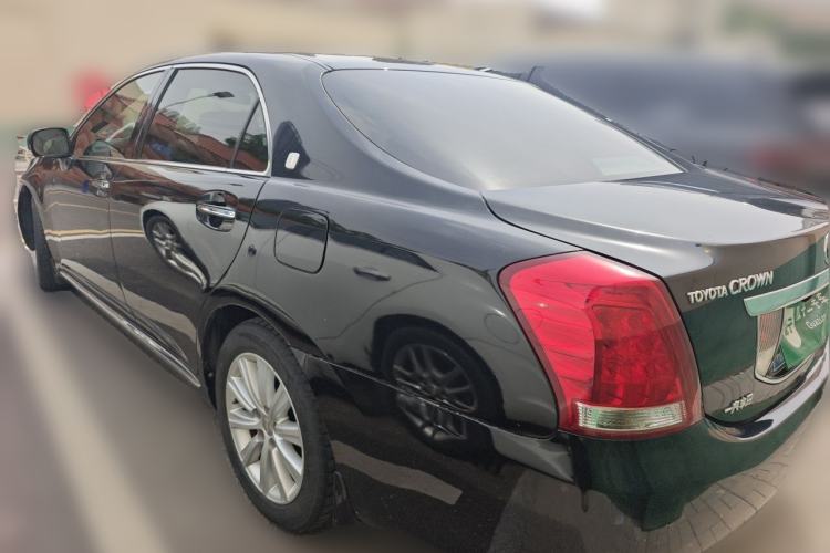 Used Toyota Crown 2011 2.5L Royal Special Edition with Leather and Sunroof Rear Left 45 Deg