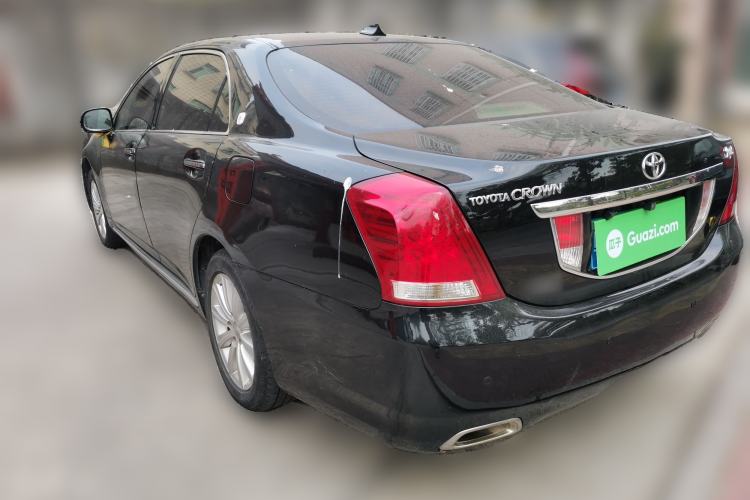 Used Toyota Crown 2011 2.5L Royal Special Edition with Leather and Sunroof Rear Left 45 Deg