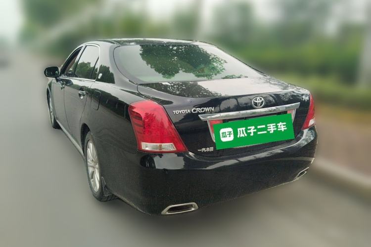 Used Toyota Crown 2011 2.5L Royal Special Edition with Leather and Sunroof Rear Left 45 Deg