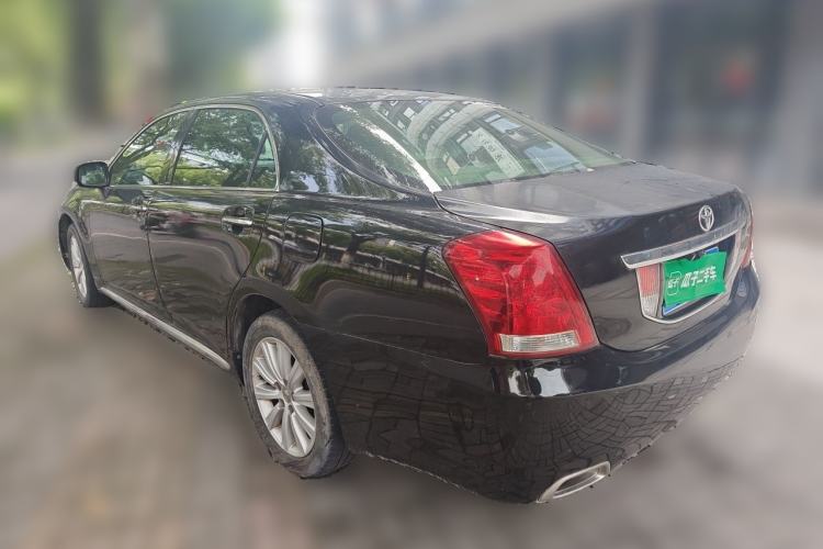 Used Toyota Crown 2011 2.5L Royal Special Edition with Leather and Sunroof Rear Left 45 Deg