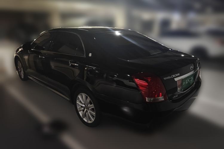 Used Toyota Crown 2011 2.5L Royal Special Edition with Leather and Sunroof Rear Left 45 Deg
