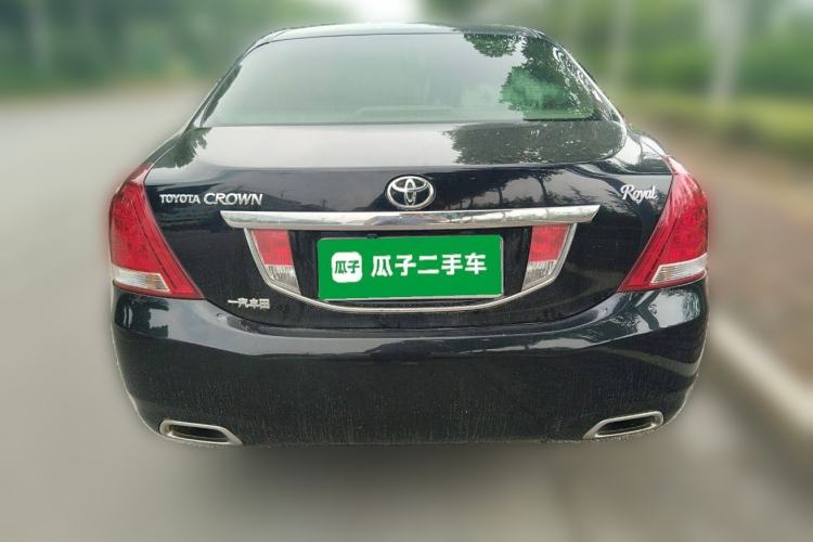 Used Toyota Crown 2011 2.5L Royal Special Edition with Leather and Sunroof Rear