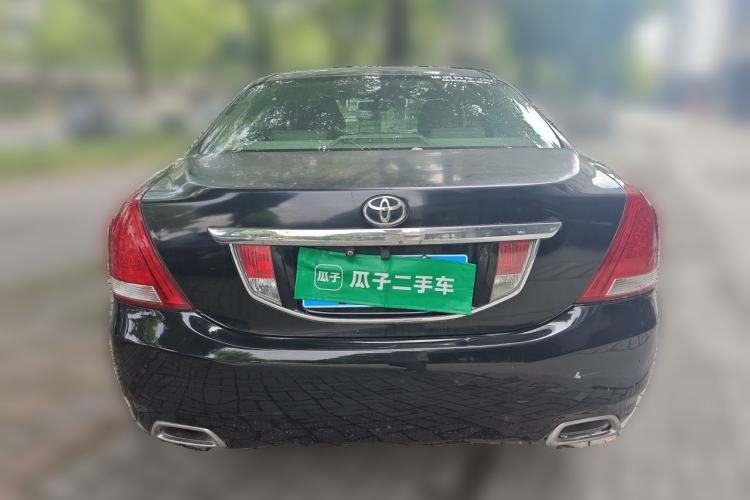 Used Toyota Crown 2011 2.5L Royal Special Edition with Leather and Sunroof Rear