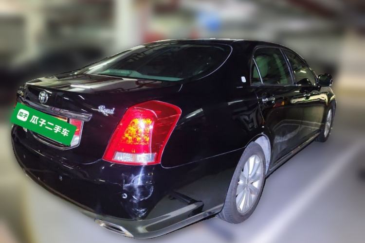 Used Toyota Crown 2011 2.5L Royal Special Edition with Leather and Sunroof Rear Right 45 Deg