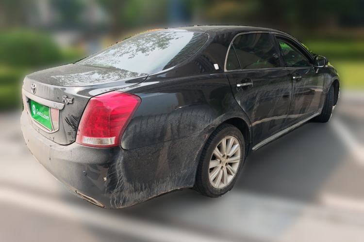 Used Toyota Crown 2011 2.5L Royal Special Edition with Leather and Sunroof Rear Right 45 Deg